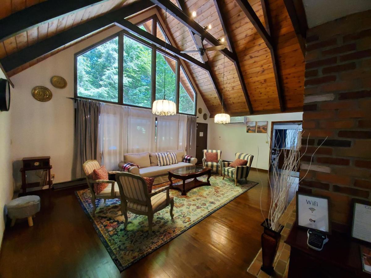 Walk To Pool & Beach - Spacious Gateway, Hot Tub, Game Room Pocono Country Place Exterior photo