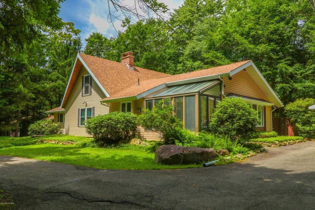 Walk To Pool & Beach - Spacious Gateway, Hot Tub, Game Room Pocono Country Place Exterior photo