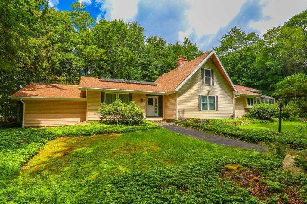 Walk To Pool & Beach - Spacious Gateway, Hot Tub, Game Room Pocono Country Place Exterior photo